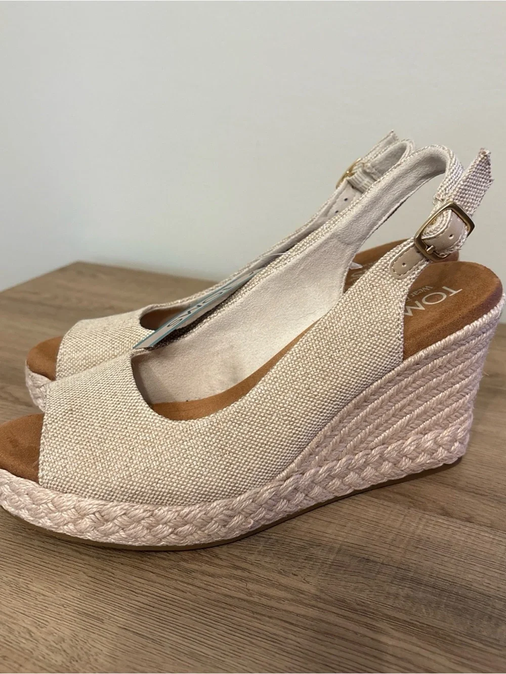 NWT TOMS Cream Canvas Peep-Toe Slingback Espadrille Wedges